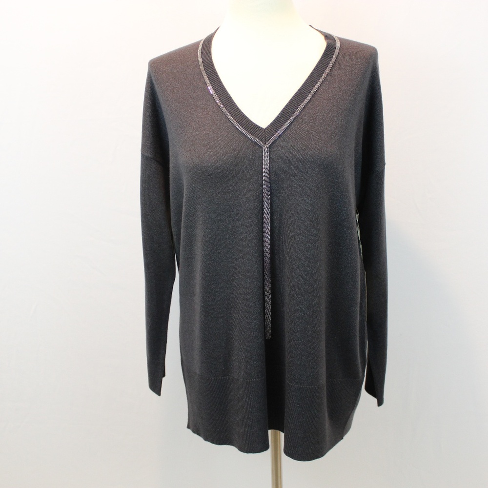 M.Rena V neck sweater